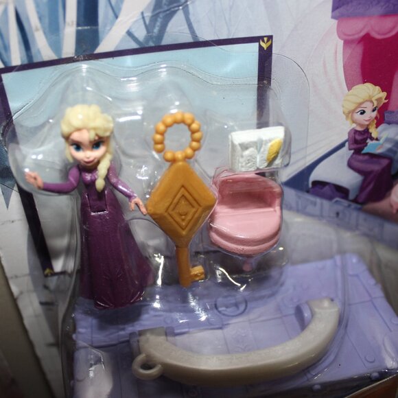3/$55❤️sealed Disney FROZEN II Pop Adventures Elsa's Bedroom Pop-Up Playset Case - Picture 14 of 14